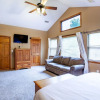 Отель Eagle's Landing 4 Bedroom Cabin by RedAwning, фото 6