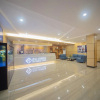 Отель Chonpines Hotel Jining Railway Station Wanda Plaza, фото 1