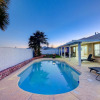 Отель LA Mirada Modern Luxury Pool Retreat - Full Kitchen Jacuzzi 4 Bedrooms Trails Parks, фото 1