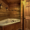 Отель Hidden Pond - 2 Br Cabin, фото 4