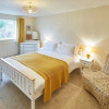 Отель Host Stay The Garden Flat, фото 7
