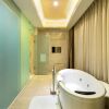 Отель Hilton Qingdao Golden Beach, фото 9