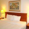 Отель Holiday Inn Newport I 40 Exit 435, фото 7