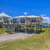 Отель Lovely Dauphin Island Cottage w/ Deck & Gulf Views, фото 20
