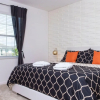 Отель Gorgeous Family Home Sleeps 28 Blv103, фото 10