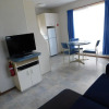 Отель Dylene Caravan Park - 2 Br Family Cabin With Air, фото 5