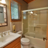 Отель Bearfoot Retreat 4 Bedrooms 3 Bathrooms Condo, фото 10