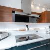 Отель Stylish Open 1BR Apt in Cents w Balcony, фото 6