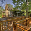 Отель Snuggle Inn & Treehouse, фото 13
