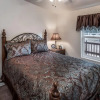 Отель Mountain Top Ranch - Three Bedroom House, фото 17