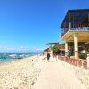 Отель The Beach Huts Lembongan, фото 30