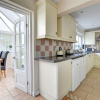 Отель Detached Holiday Home With Beautiful Conservatory, Decorative Fireplace, and Charming Garden, фото 2