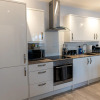 Отель London Heathrow Bath Road Flats, фото 21