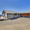 Отель Modern Underwood Home w/ Deck & Mt Hood Views, фото 20