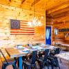 Отель Boutique Cabin, Remodeled in 2021, Great Location, Hot Tub, Seasonal Access to Resort Pool, фото 1