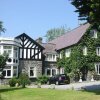 Отель Gwern Borter Manor в Henryd