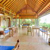 Отель OYO Homes 91091 Desa Wisata Umejero, фото 9