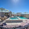 Отель Central Lake Havasu City House: Grill & EV Charger, фото 22