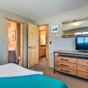 Отель Updated Condo w/ Views & Deck < 1 Mi to Grand Lake, фото 6