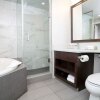 Отель Sandman Hotel & Suites Calgary South, фото 10