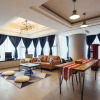 Отель Chengdu Skyline International Apartment, фото 13