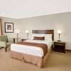 Отель Ramada by Wyndham Kamloops, фото 6