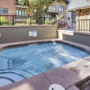 Отель Exclusive 2 Bedroom Mountain Vacation Rental in the Heart of Downtown Aspen One Block From Silver Qu, фото 16