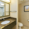 Отель Comfort Inn & Suites, фото 8