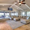 Отель Canyon Lake Home: Hill Country & Water Views!, фото 9
