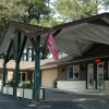 Отель Park Motel and Cabins, фото 1
