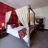 Отель The Bull Hotel, фото 2