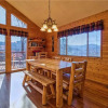 Отель Black Bear Lookout - Two Bedroom Cabin, фото 9