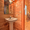 Отель 'sky Harbor' Sevierville Cabin w/ Hot Tub & Deck!, фото 5