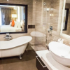 Отель Wealth Lodge Asoke by Favstay, фото 10