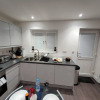 Отель Impeccable 2-bed House in Milton Keynes, фото 11