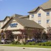 Отель Days Inn & Suites by Wyndham West Edmonton в Эдмонтоне