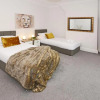 Отель Hampton House by YourStays - 4 Bedroom House in Centre of Crewe, фото 3