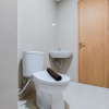 Отель Homey And Comfort Studio Apartment At B Residence, фото 10