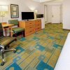 Отель La Quinta Inn & Suites by Wyndham Salt Lake City Airport, фото 25