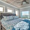Отель Gold Beach Home w/ Hot Tub, 1/4 Mi to Beach!, фото 5