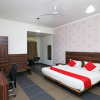 Отель Silver Star By OYO Rooms, фото 7