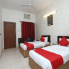 Отель OYO 11937 Hotel Meedo, фото 25