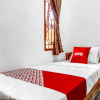 Отель OYO 90846 Guesthouse Bintaro Asri Syariah, фото 6