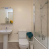 Отель Luxury 1 Bed Apartment With Balcony In Greenwich, фото 8