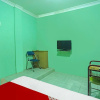 Отель OYO 92496 Faraas Homestay Syariah, фото 13