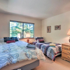 Отель North Lake Tahoe Cabin: 4 Mi to the Beach!, фото 11