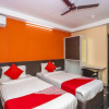 Отель OYO 22837 Chairmen's Hotel, фото 11