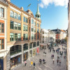 Отель Sanders Leaves - Charming 3-bdr Apt With City View, фото 26
