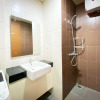 Отель Elegant And Comfy 1Br At Dago Suites Apartment, фото 7