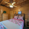Отель Er81 - Family Making Memories 3 Bedroom Cabin by RedAwning, фото 9
